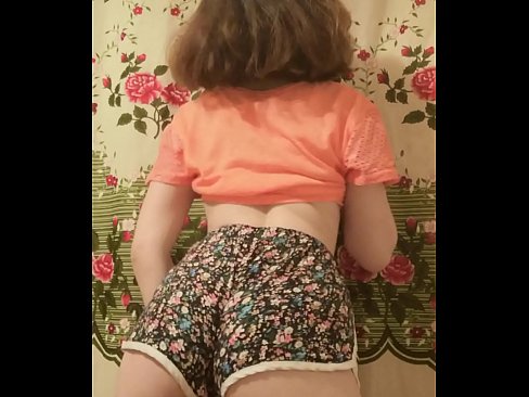 ❤️ Sexy jonk Babe deet hir Shorts op der Kamera of ❤️❌ Qualitéit Porno bei eis ️❤