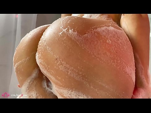 ❤️ Brunette masturbéiert Pussy mat Vibrator fir en intensiven Orgasmus an der Dusch ❤️❌ Qualitéit Porno bei eis ️❤