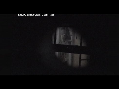 ❤️ Blondie gëtt geheim vun engem Quartier Voyeur verstoppt hannert huel Zillen opgeholl ❤️❌ Qualitéit Porno bei eis ️❤